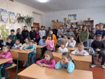 МОВА ЖЕСТІВ — МІСТ ДО РОЗУМІННЯ