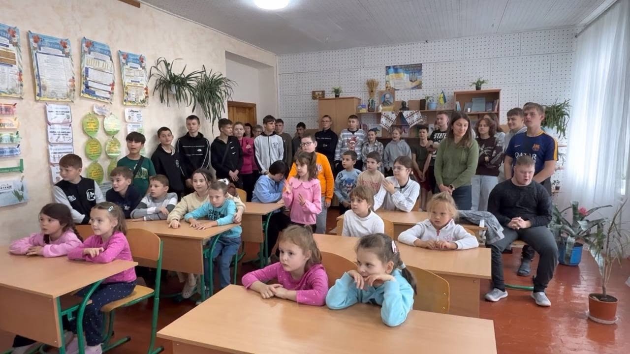 МОВА ЖЕСТІВ — МІСТ ДО РОЗУМІННЯ